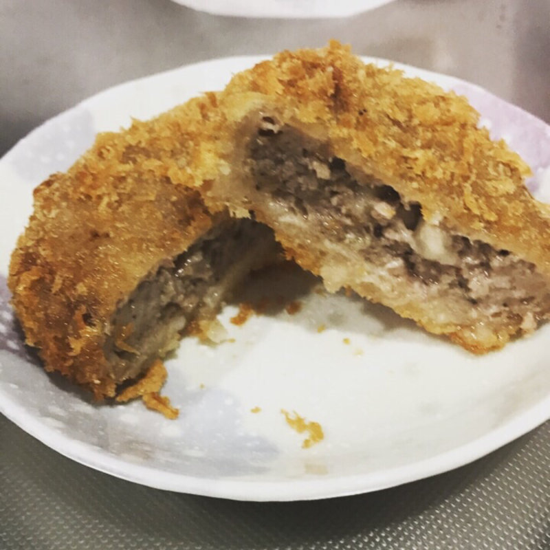 肉屋のメンチカツ(肉のヤマキ商店)