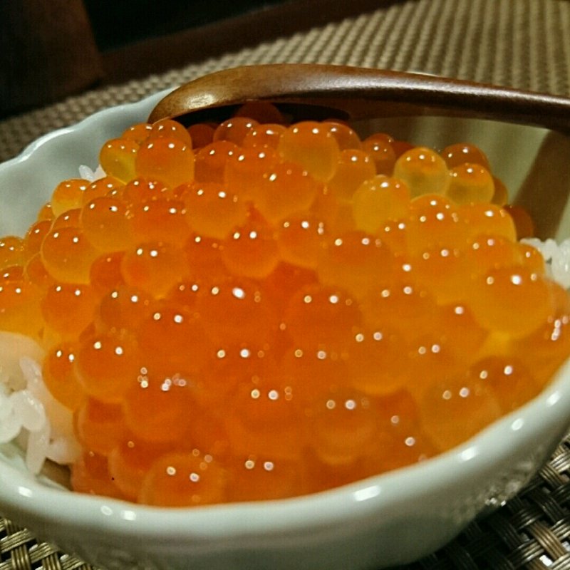 いくら丼(阿古 )