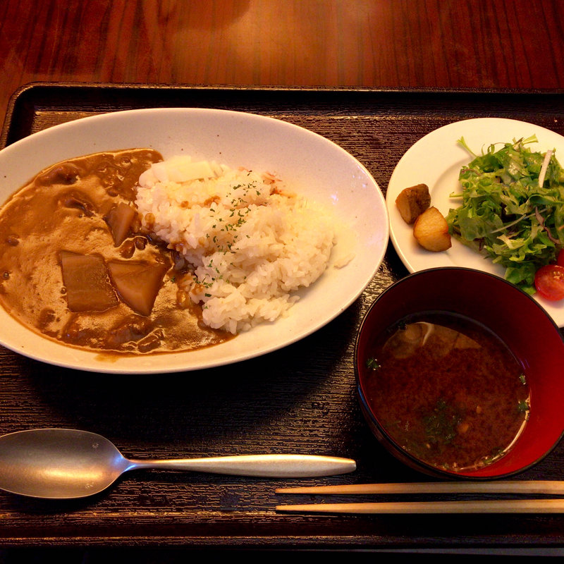 牛すじ煮込みカレー(ミーサンキッチン （33kitchen）)