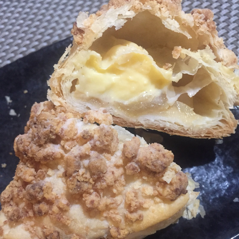 ごろっと紅玉リンゴの温かいショーソンパイ(La Bace Secrete du GAMIN)