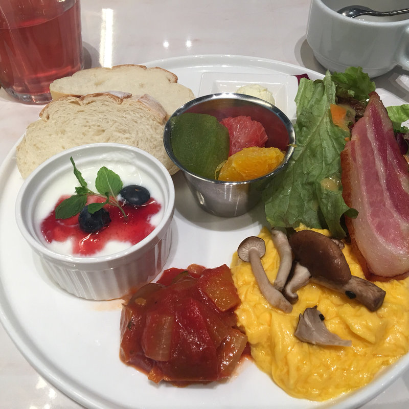 モーニングプレート(ドリンク、スープ飲み放題)(ベジバルキュウシュウ)