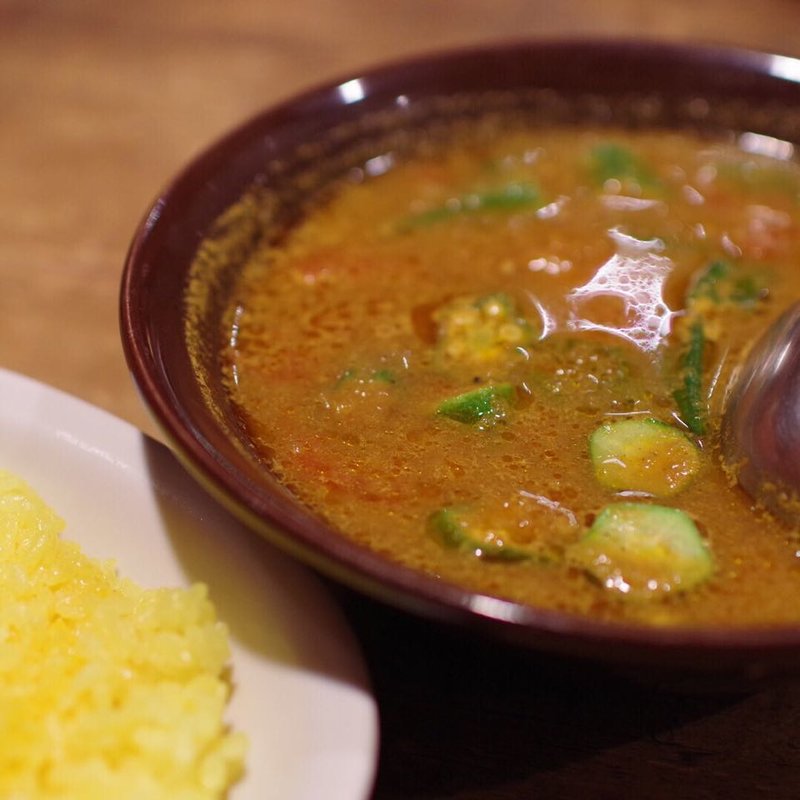 トマトとオクラのカレー(バオバブ （BAOBAB）)