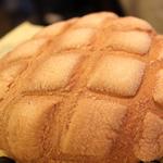 焼きたてメロンパン(浅草花月堂 雷門店)