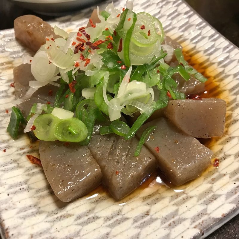 ピリ辛こんにゃく(酒処あかり)