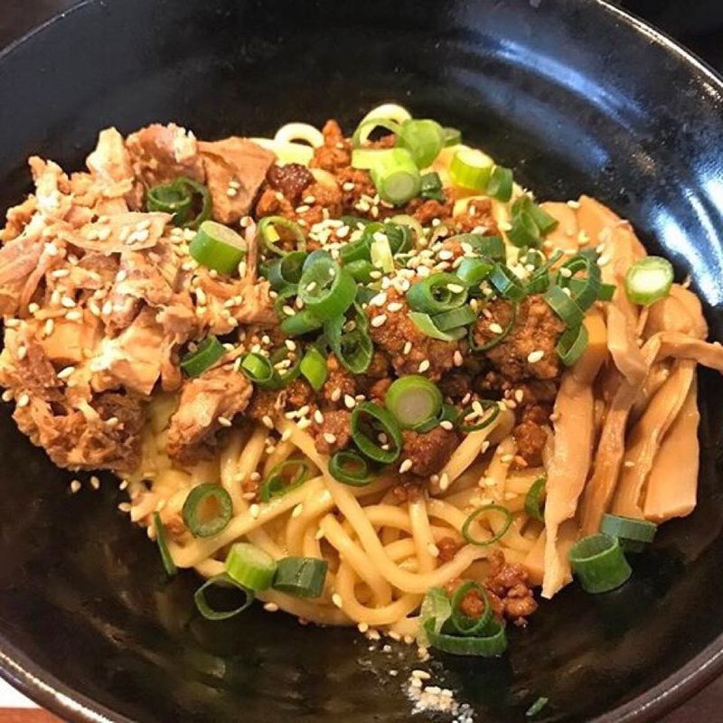 汁なし担々麺(つけ麺屋しずく )