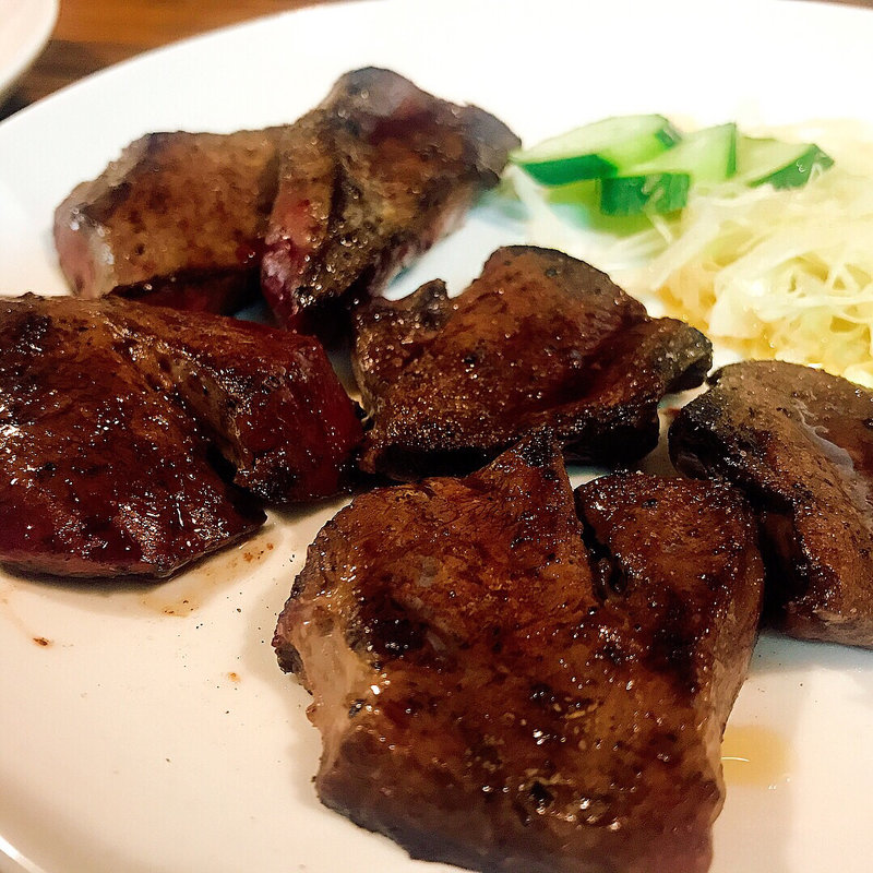 ハツ焼き(米久（よねきゅう）【名物ホルモン焼・かまあげ豚足の店 】)