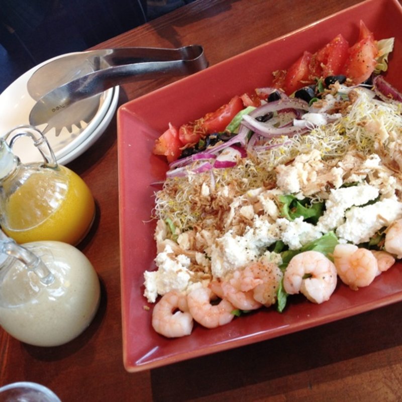 具だくさんサラダ(アロハテーブル 横浜ベイクォーター)