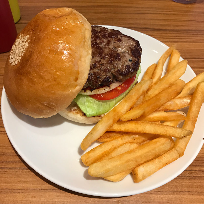 ハンバーガー(BURGER&MILKSHAKE CRANE)