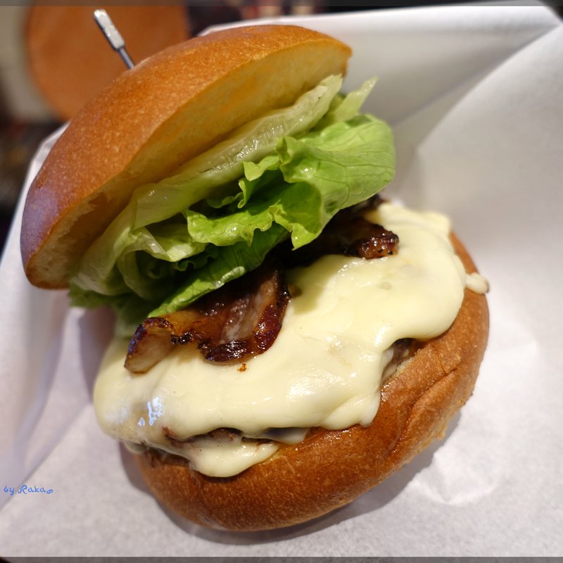 ベーコンチーズバーガー(ICON)