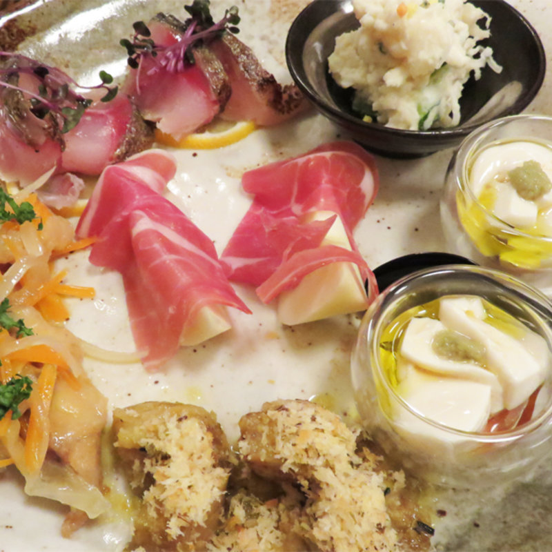 前菜の盛り合わせ(うりぼう)