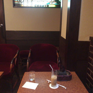 アイスカフェラテ(珈琲ショパン)