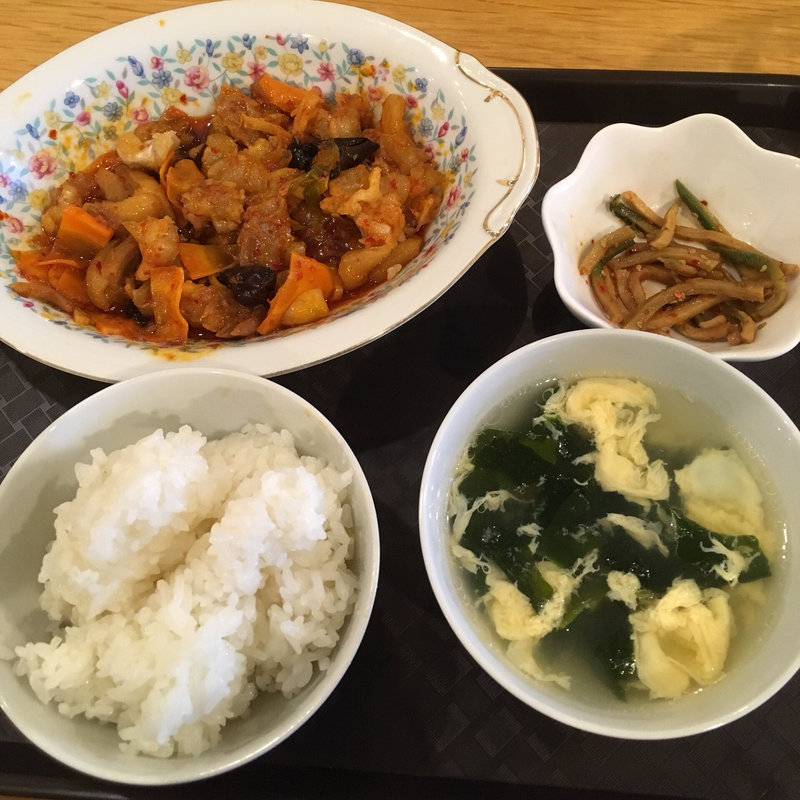 骨抜き紅油豚足定食(辛味専門店 旨辛屋)