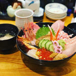 特選海鮮丼(ひら井 本店 （ひらい）)