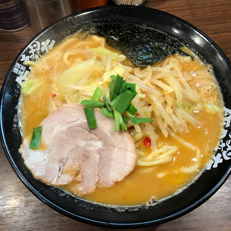 味噌ラーメン(横浜家系ラーメン 代々木商店 2号店)