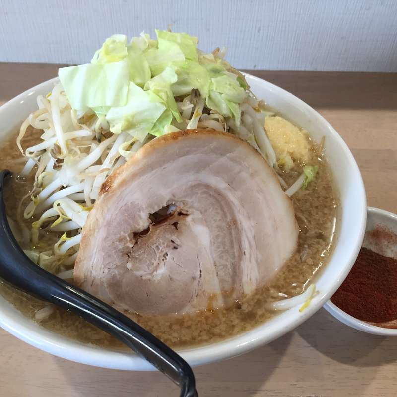 豚めん(MONCHAN RAMEN SHUN （モンチャン ラーメン シュン）)