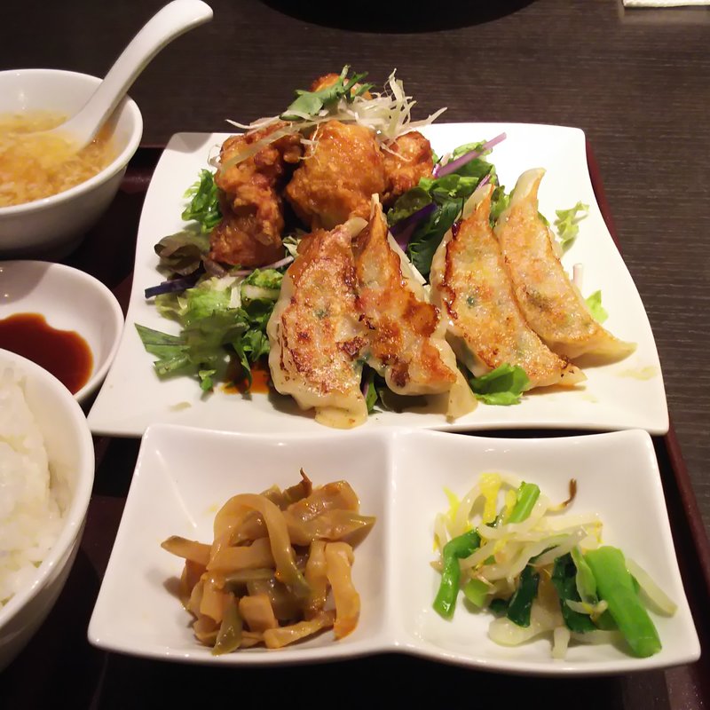 油淋鶏と餃子セット(石庫門 御茶ノ水ソラシティ店)