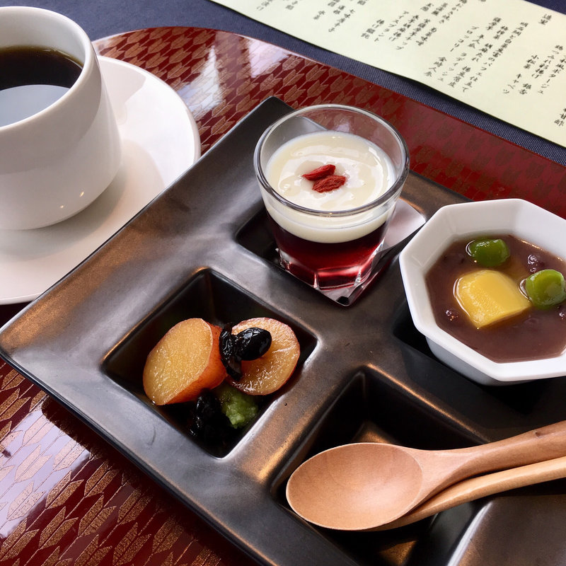 冷やし栗ぜんざい 赤ワインゼリー (Relax （リラックス）)