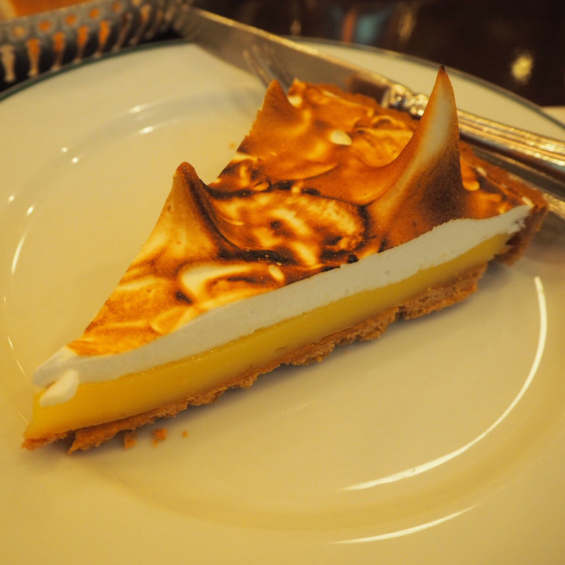 レモンタルト(オー バカナル 赤坂 （AUX BACCHANALES）)