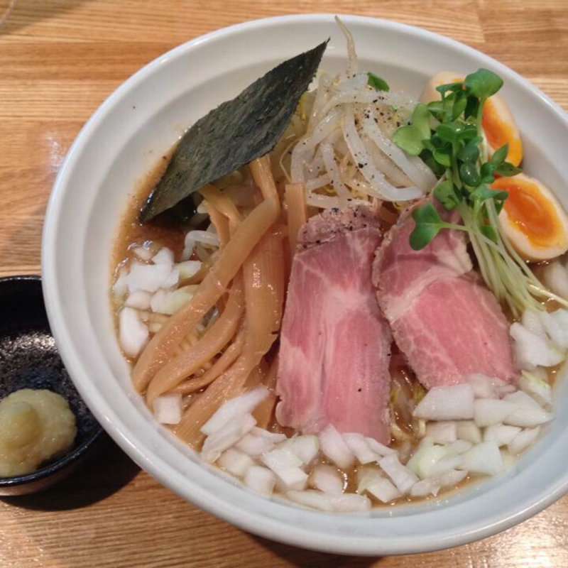 こくまろ豚骨らあめん(麺のご馳走 花うさぎ)