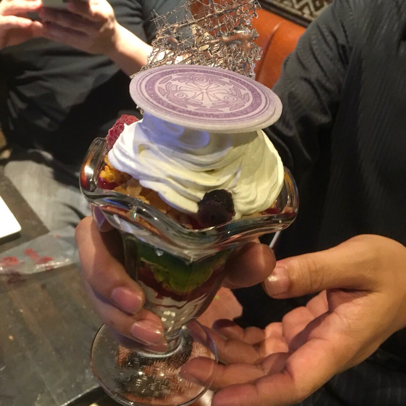 アビスホールパフェ(カラオケパセラ 秋葉原昭和通り館 （【旧店名】パセラリゾーツ 秋葉原店）)