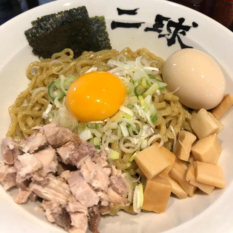 油そば+味玉+新煮干(二球 （ニキュウ）)