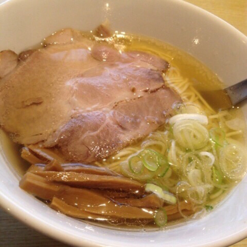 朝塩ラーメン(麺絆英)