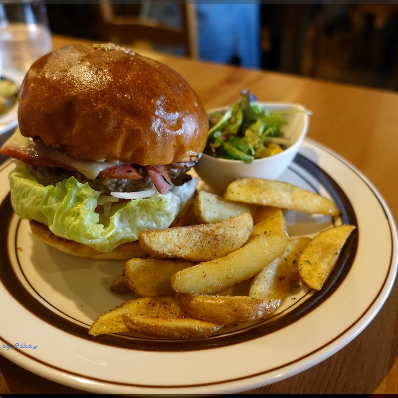 Bellous Field Beach (ベローズ フィールド ビーチ （Bellous Field Beach）)