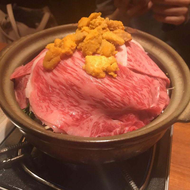 A5和牛と雲丹のすき焼き(雲丹専門店 海栗屋（うにや）新宿店 Sea urchin specialty store)