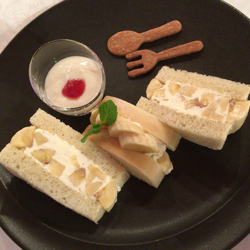 モンゲーバナナサンド(資生堂パーラー 銀座本店ショップ （SHISEIDO PARLOUR GINZA TOKYO）)