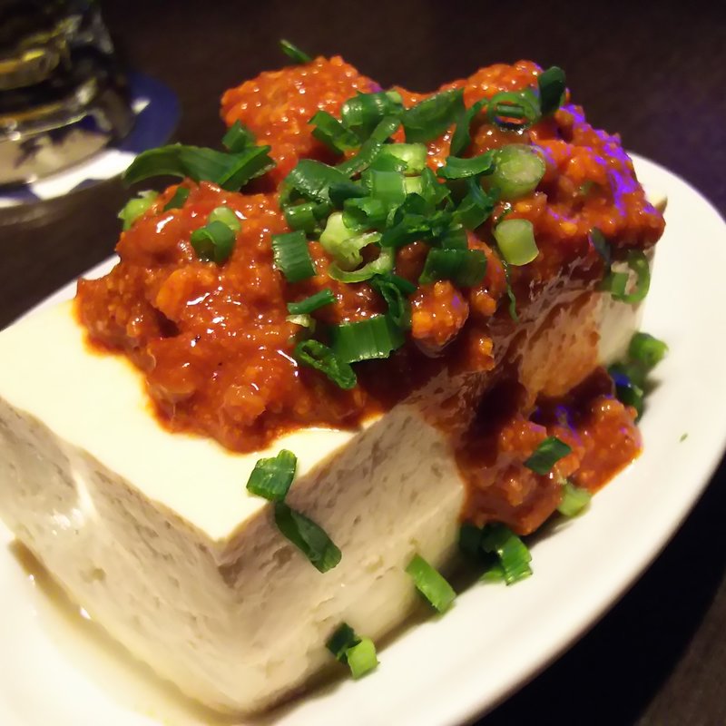 ピリ辛王様やっこ(居酒屋 土間土間 川崎仲見世通り店)