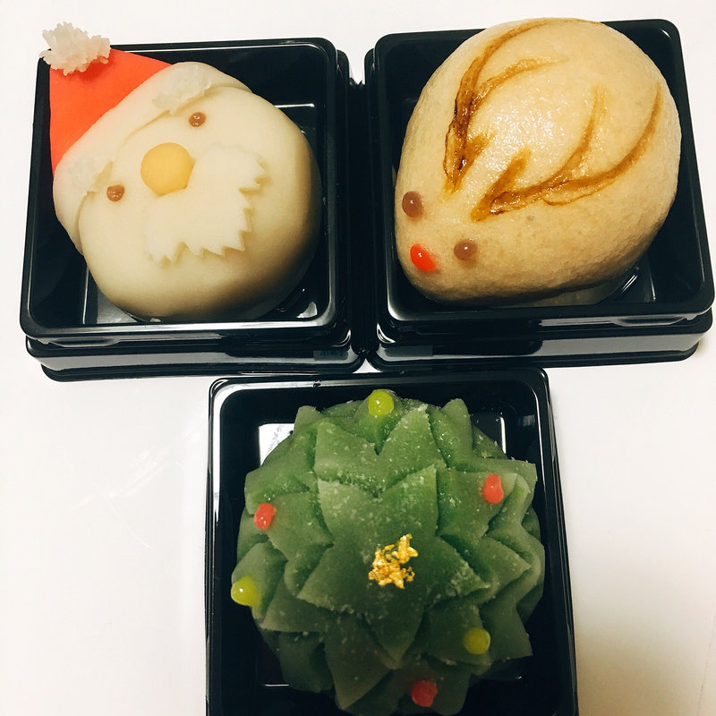 クリスマス限定和菓子(千壽庵吉宗 学園登美ケ丘店 （センジュアンヨシムネ）)