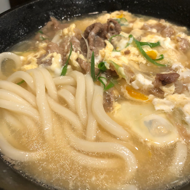 肉とじうどん(和風居酒屋いおり)