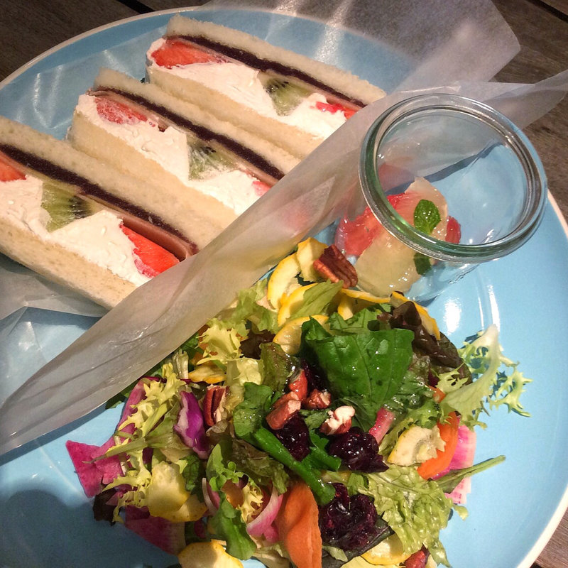 フルーツサンド(RAMO FRUTAS CAFE)