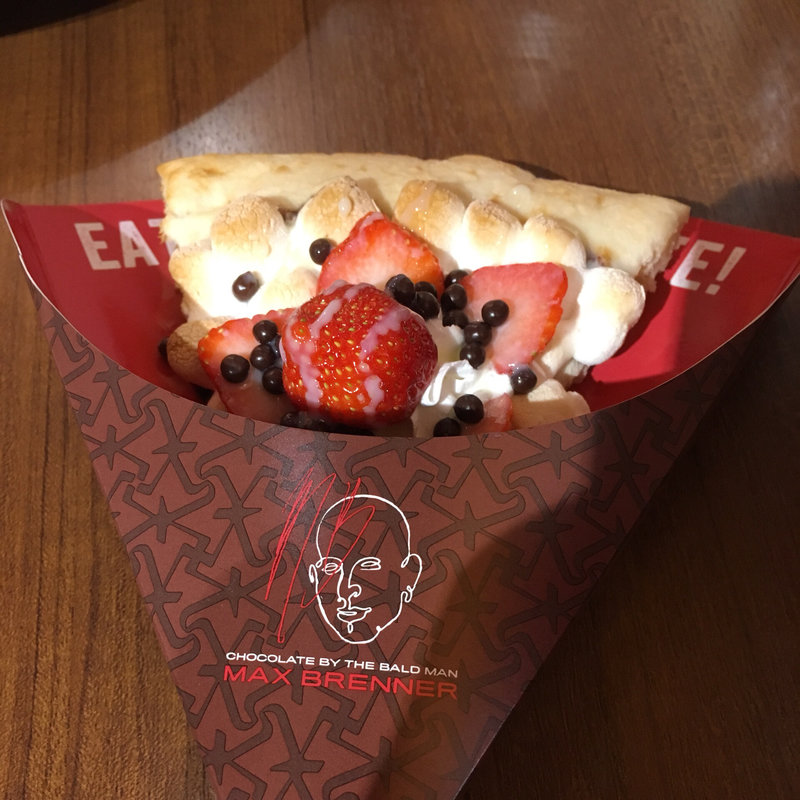 あまおうダーク(THE GUEST cafe&diner 福岡パルコ店)