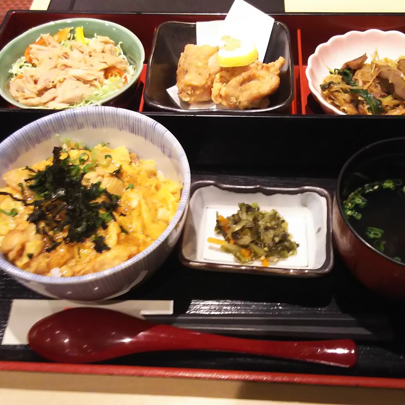 日替わり親子御膳(赤い鳥 アスティ岐阜店 )