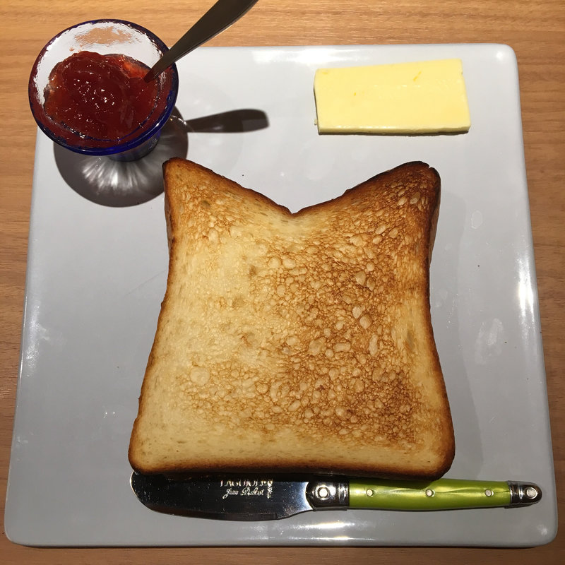 シンプルトースト（バターとジャムつき）(俺のBakery&Cafe 松屋銀座 裏)