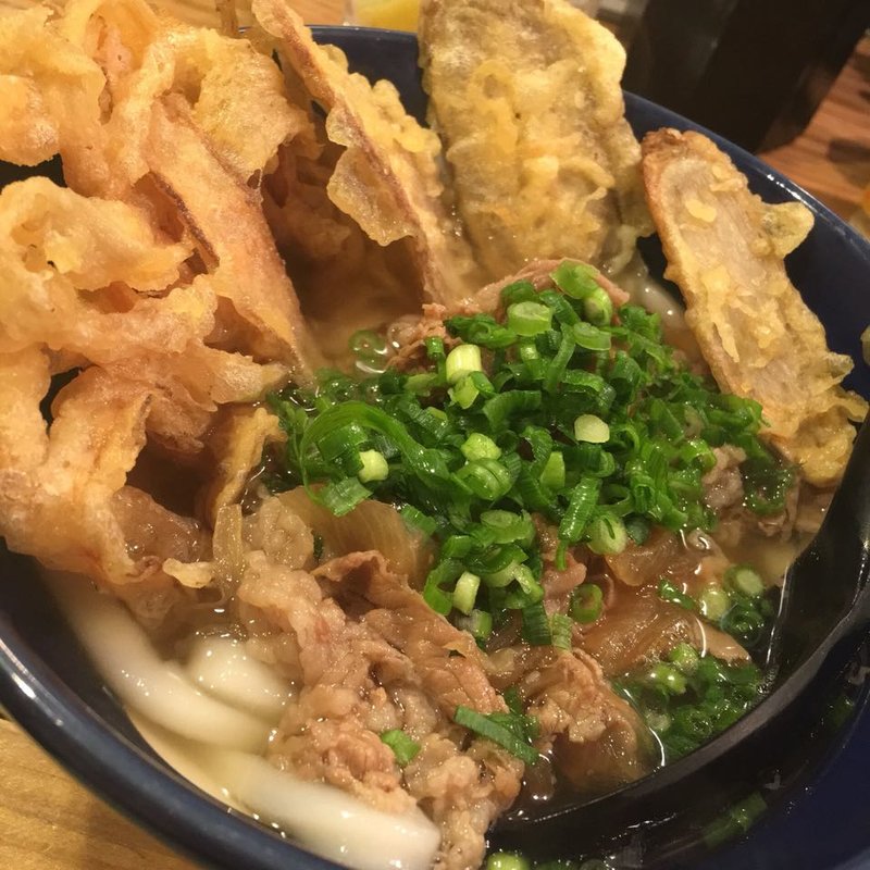 肉ゴボ天うどん(ハーフ)(博多うどん酒場 イチカバチカ恵比寿店)