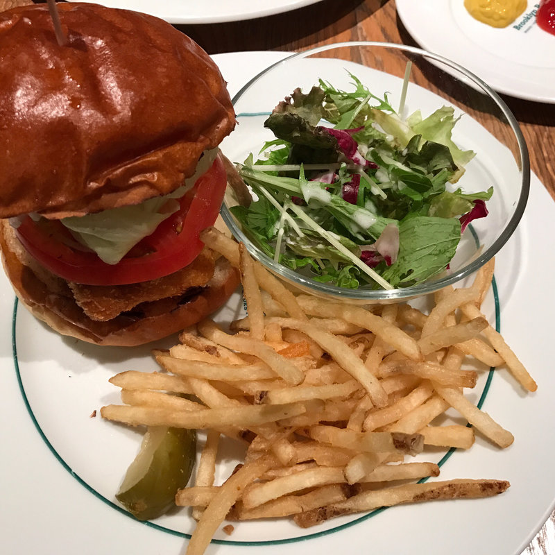 タルタルフィッシュバーガー(Brooklyn Parlor HAKATA)