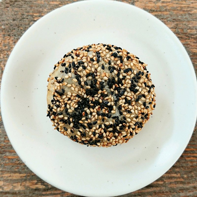 もちもち中華ゴマあんドーナツ(Delifrance 高田馬場店)