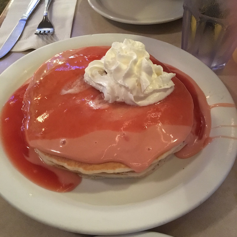 グアバ・シフォン・パンケーキ(Cinnamon's Restaurant)