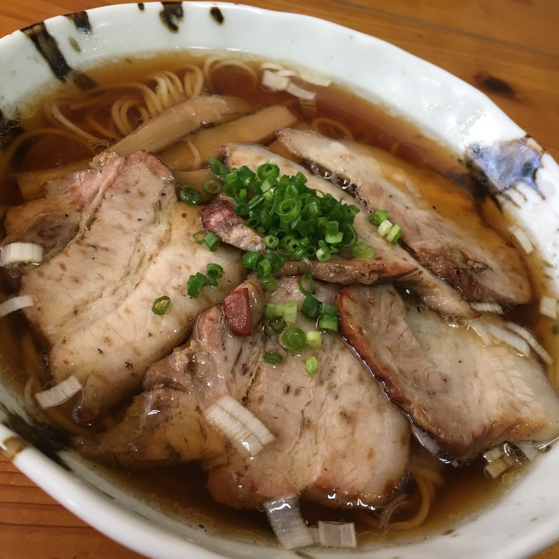 しなそば醤油いぶしチャーシュー入り(自家製麺・縁 （エン）)
