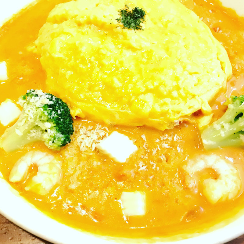 海老とモッツァレラチーズのトマトクリームオムライスドリア(星乃珈琲店 ホワイティうめだ店)