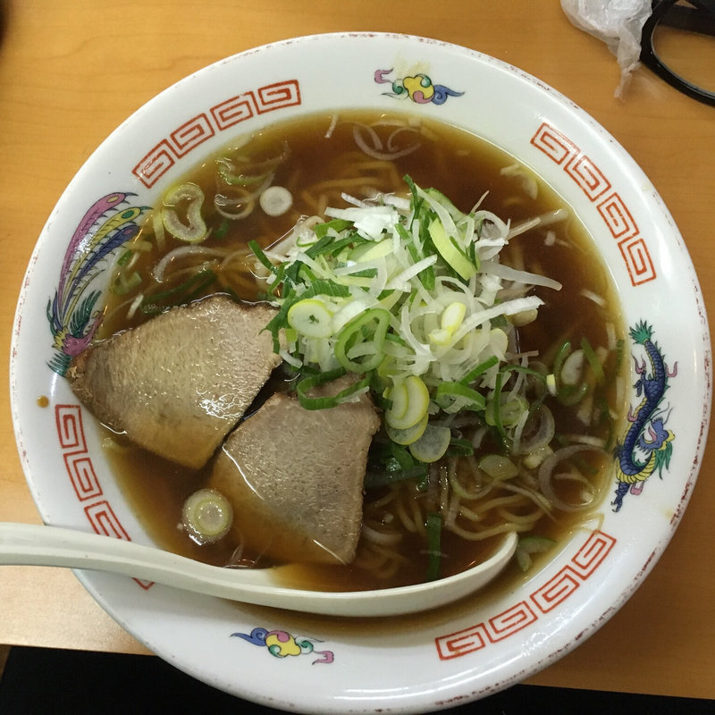 醤油ラーメン(味満園)