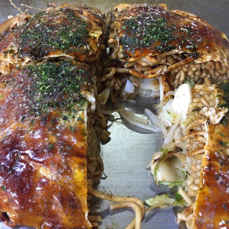 お好み焼きミックス玉大盛り(おこのみ亭 )