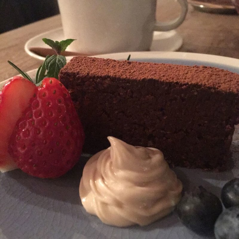 ローチョコブラウニーー(Earth & Salt)