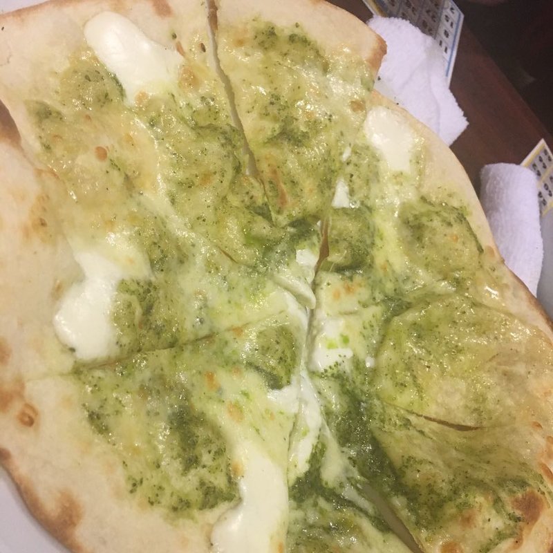 窯焼きピザ(房州酒場 木更津商店 )