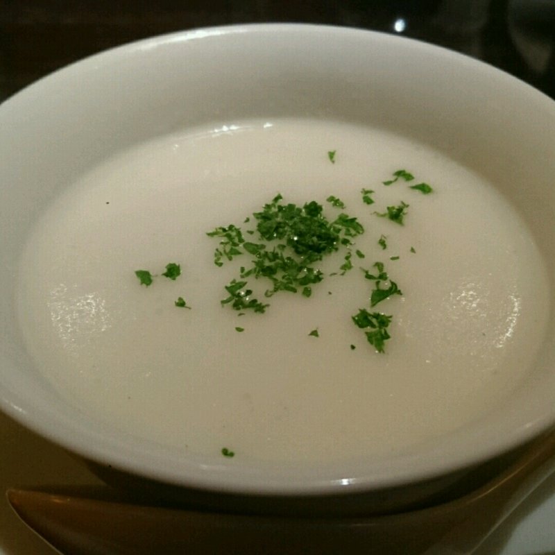 じゃがいも入りアツアツスープ(廣東料理民生 ヒルトンプラザ ウエスト店)