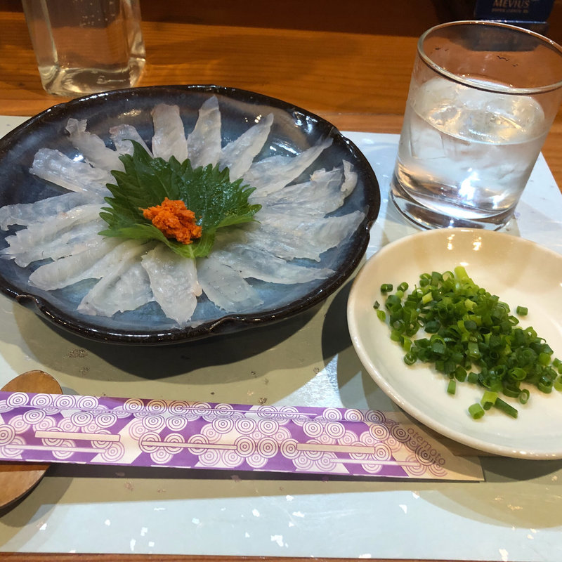 フグの刺身(塩梅)