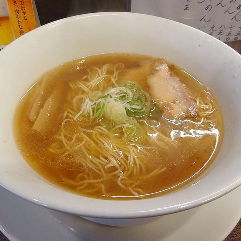 しょうゆらーめん(なるとや)