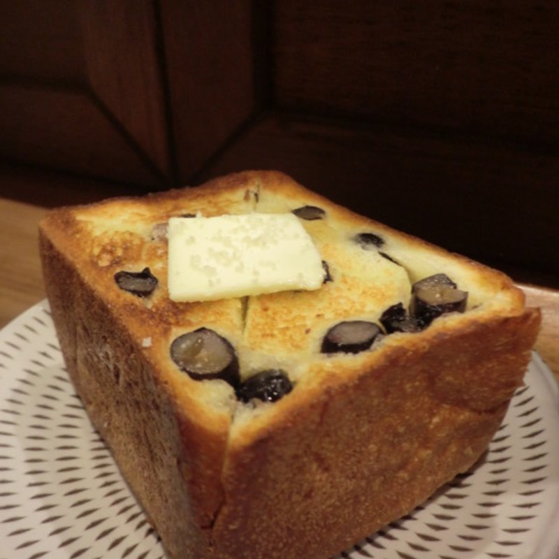 黒豆食パントースト(ロヂウラベーカリー 西新)